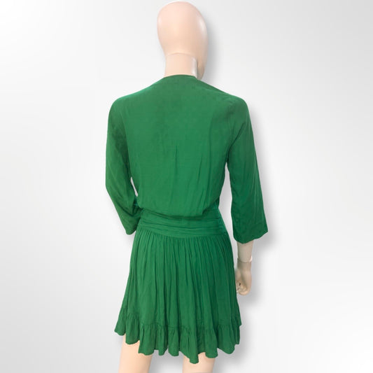 Vestido verde con encaje negro