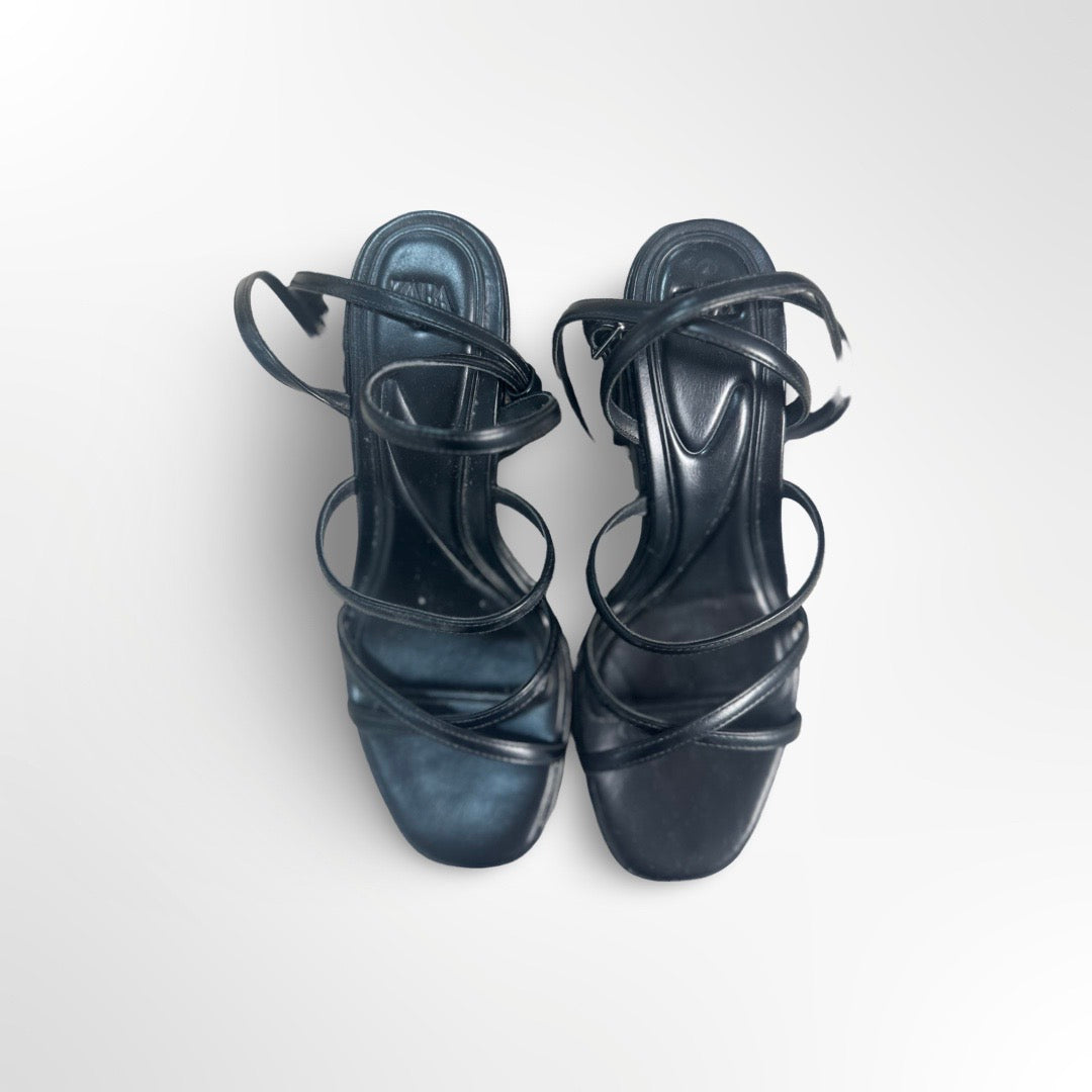 Zara - Sandalia plataforma tiras negro 37 par