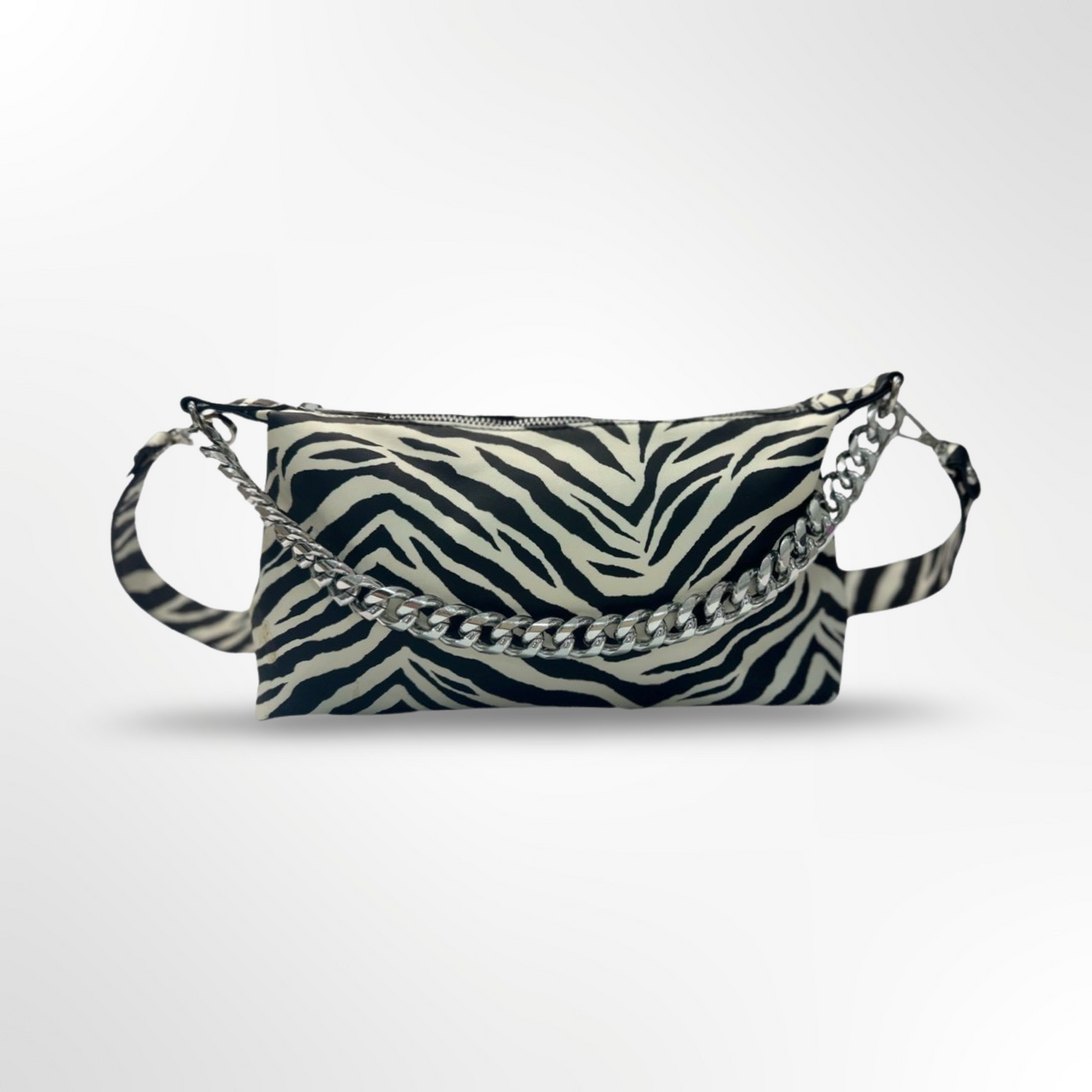 Bershka - Bandolera con cadena animal print  frente