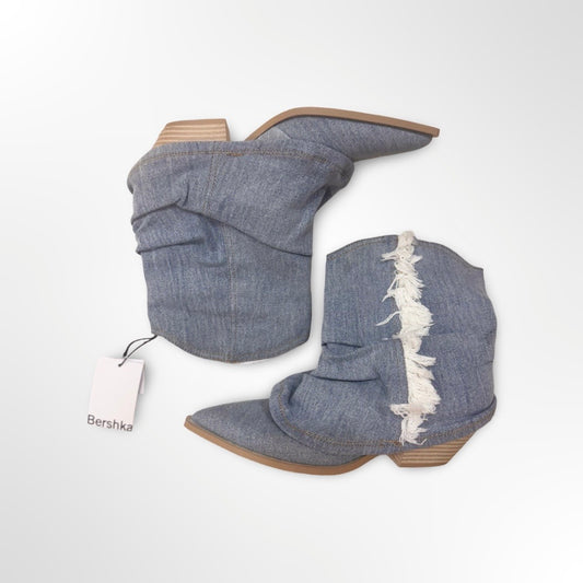 Botas con flecos