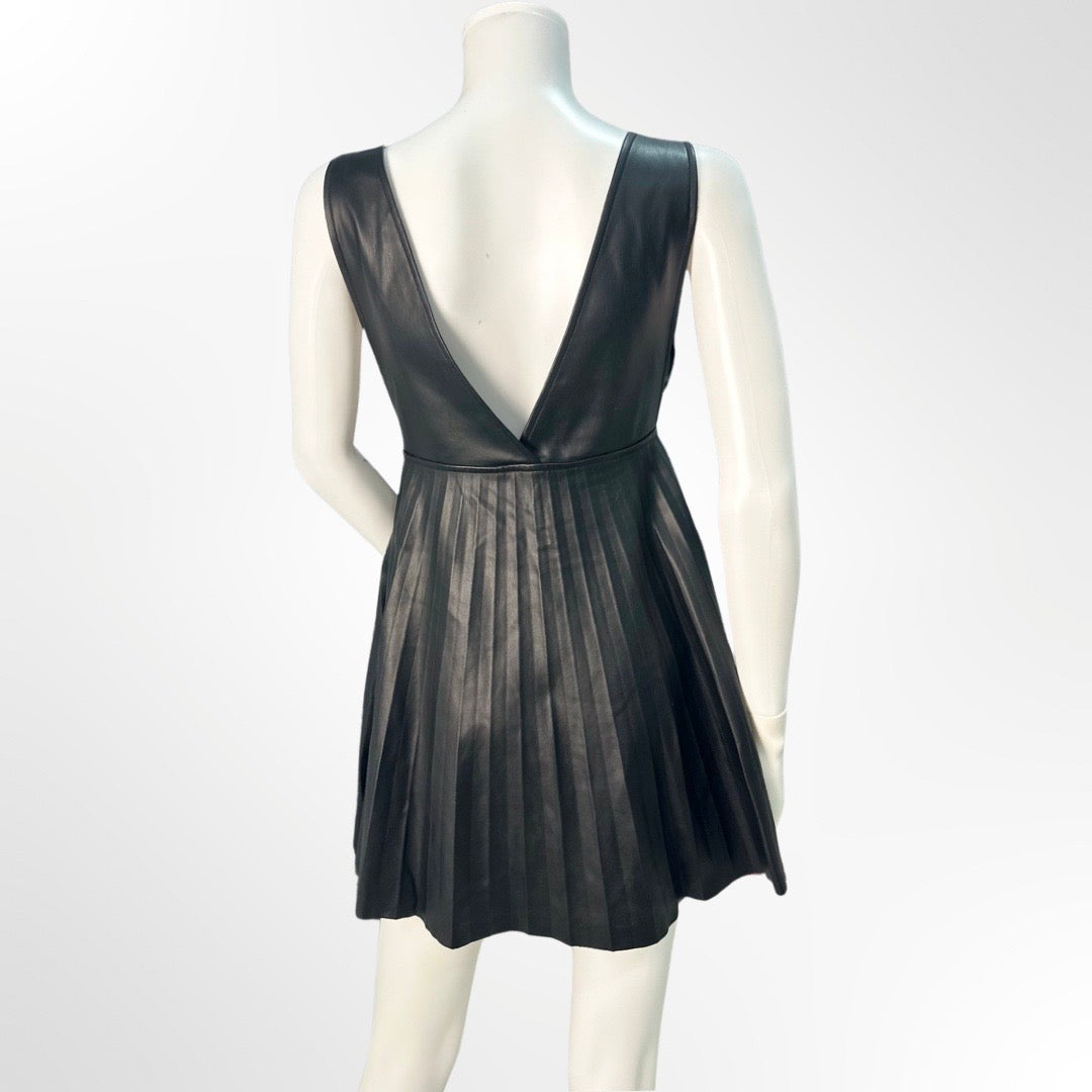 Zara - Vestido mini piel hebilla negro XS espalda