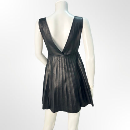 Zara - Vestido mini piel hebilla negro XS espalda