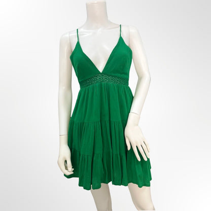 Stradivarius - Vestido bordado verde XS frente